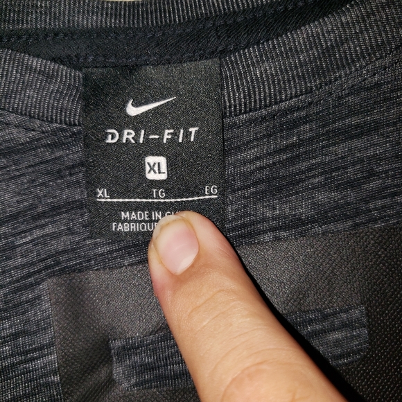 Nike long sleeve - Picture 3 of 3